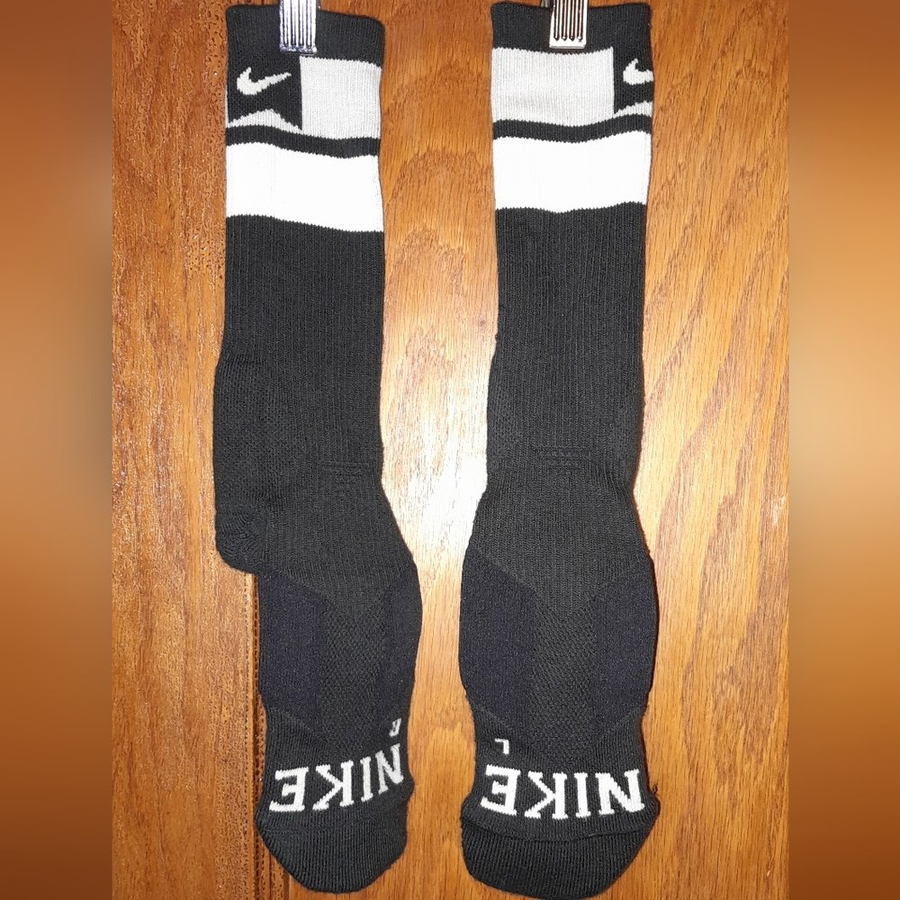 Deadstock Nike socks 2 pair 1 Nike SB crew 1 Nike DriFit crew
